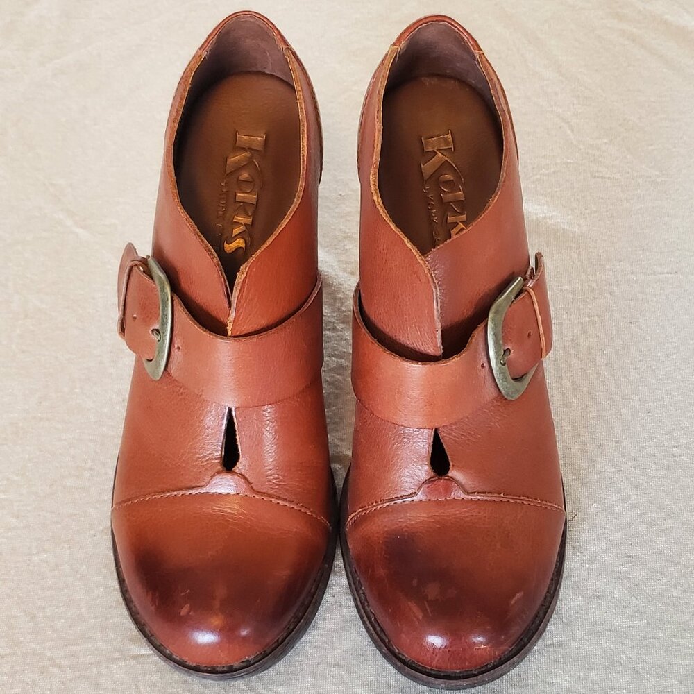 Korks Buckled Heel size 8